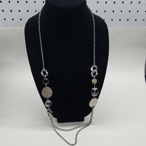 Silver-tone Themed  Necklace Bundle - Picture 4 of 11